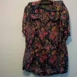 Women's Padded Shoulder Short sleeve print Top from Bryn Connelly